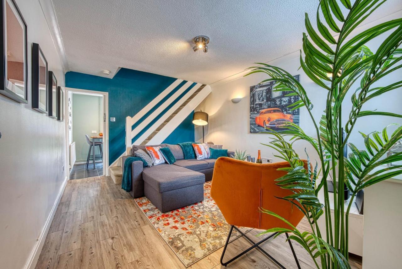 Capri 13 Sa - Contemporary 2 Bedroom House In Loughborough With Free Parking, Close To Loughborough University & M1 Motorway Eksteriør billede