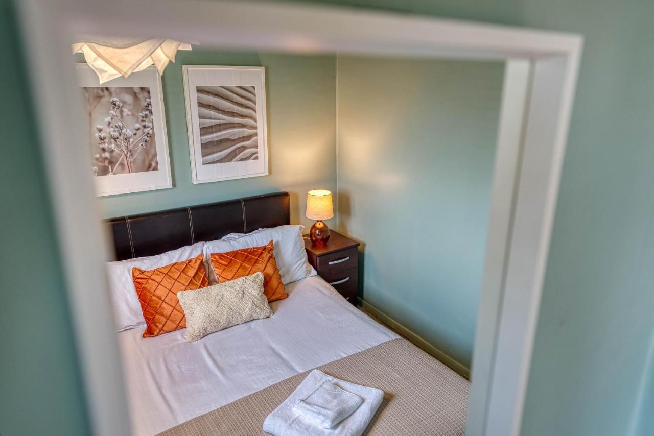 Capri 13 Sa - Contemporary 2 Bedroom House In Loughborough With Free Parking, Close To Loughborough University & M1 Motorway Eksteriør billede