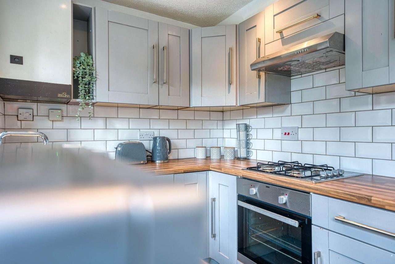 Capri 13 Sa - Contemporary 2 Bedroom House In Loughborough With Free Parking, Close To Loughborough University & M1 Motorway Eksteriør billede