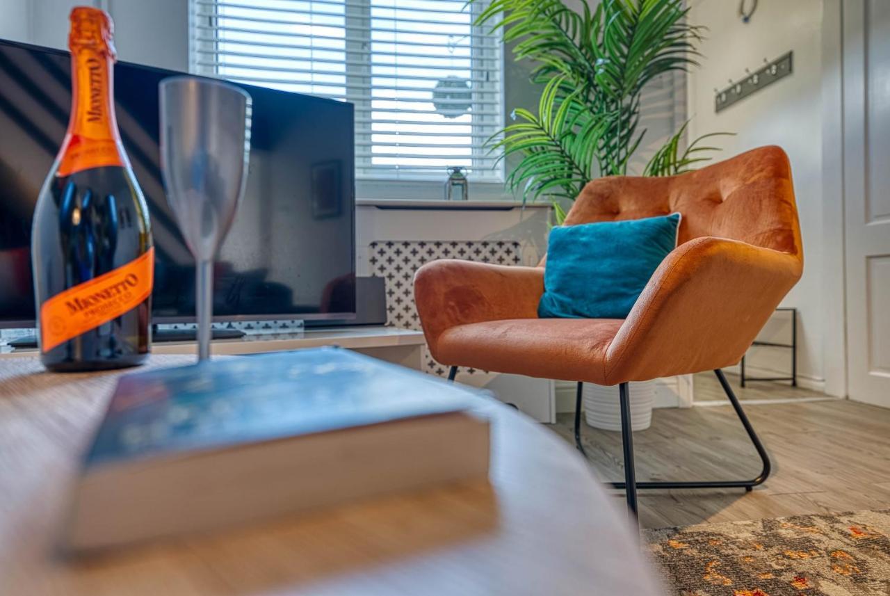Capri 13 Sa - Contemporary 2 Bedroom House In Loughborough With Free Parking, Close To Loughborough University & M1 Motorway Eksteriør billede